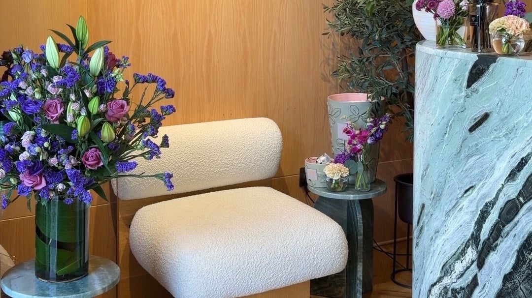 Lounge seating area